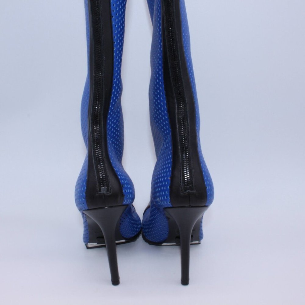 Michael Kors Perforated Leather Abigail Runway Boots Blue/Black Size 40 New - Picture 7 of 12